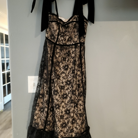 Bohme Black Lace Ribbon Strap Midi Dress, Beige Lining, Ruffle Hem, Size XS, NWT - Picture 10 of 16